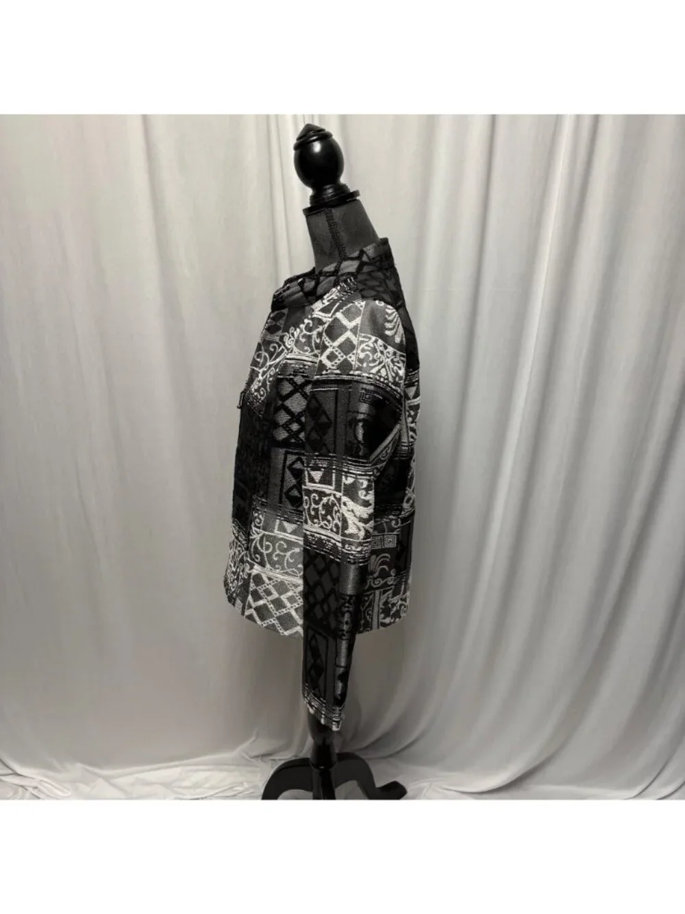Christopher and Banks Jacket Womens Sz Medium Black Gray White Gradient Zippered